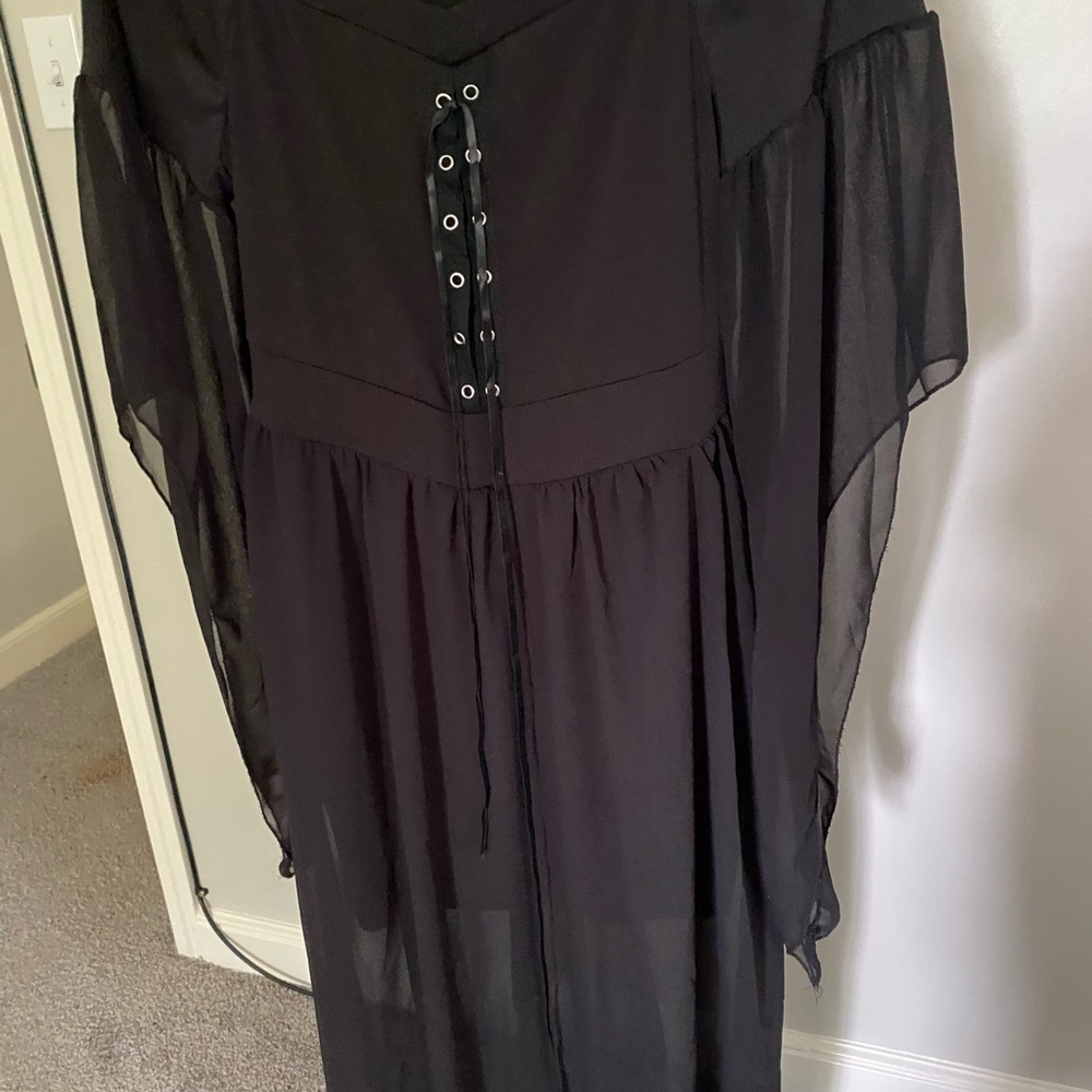 Chic Black Long Sleeve Dress with Lace-Up Detail